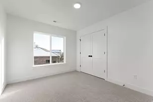 2237 E Parkside Cir S, South Ogden, UT 84403 - Photo 17