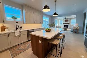 3607 E Bluebell Dr, Eagle Mountain, UT 84005 - Photo 5