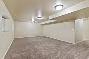 794 S 700 W, Layton, UT 84041 - Photo 33