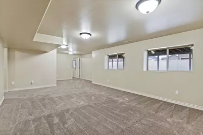 794 S 700 W, Layton, UT 84041 - Photo 35