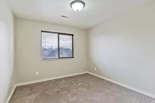 794 S 700 W, Layton, UT 84041 - Photo 27