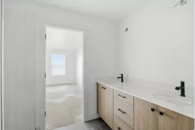 189 E 210 N #8, North Salt Lake, UT 84054 - Photo 35