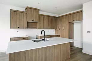 189 E 210 N, North Salt Lake, UT 84054 - Photo 3