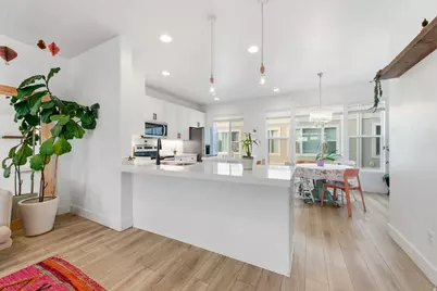 4752 S Hillhouse Cv, Murray, UT 84107 - Photo 7