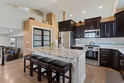 438 W 1050 N, Centerville, UT 84014 - Photo 7