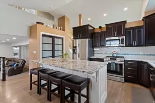 438 W 1050 N, Centerville, UT 84014 - Photo 7