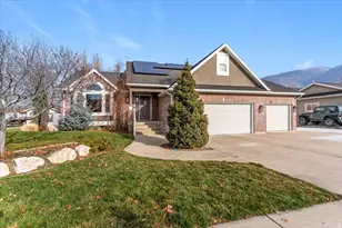 438 W 1050 N, Centerville, UT 84014 - Photo 1