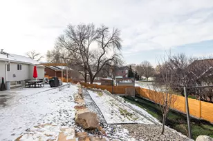 1090 E South Weber Dr, South Weber, UT 84405 - Photo 37