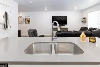 1250 S Catail Dr, Santaquin, UT 84655 - Photo 17