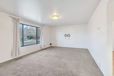 16 E 925 N, Orem, UT 84057 - Photo 3