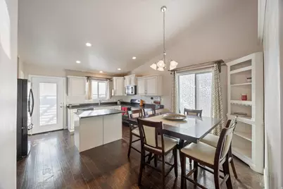 1758 E Tumwater Ln N #648, Eagle Mountain, UT 84005 - Photo 3