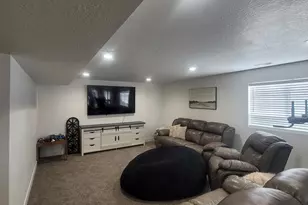 114 E 500 N, Moroni, UT 84646 - Photo 9