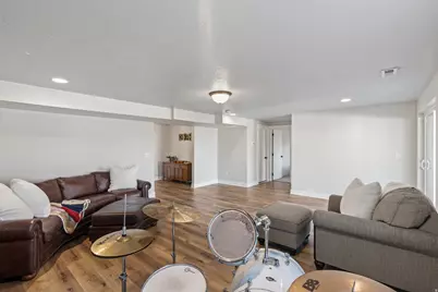 4472 W Birkdale Dr S, Herriman, UT 84096 - Photo 37