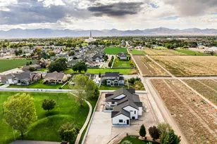 1104 W 10125 S, South Jordan, UT 84095 - Photo 7