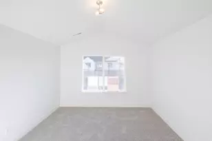 818 N Danvers Dr, Saratoga Springs, UT 84045 - Photo 17