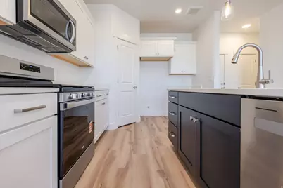 818 N Danvers Dr #670, Saratoga Springs, UT 84045 - Photo 11