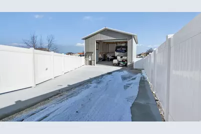 3926 S Panorama Dr, Saratoga Springs, UT 84045 - Photo 49