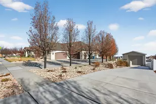 3926 S Panorama Dr, Saratoga Springs, UT 84045 - Photo 47