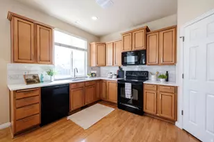 11569 S Oakmond Rd, South Jordan, UT 84009 - Photo 13