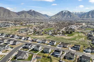 442 S Doubleday St, Mapleton, UT 84664 - Photo 3