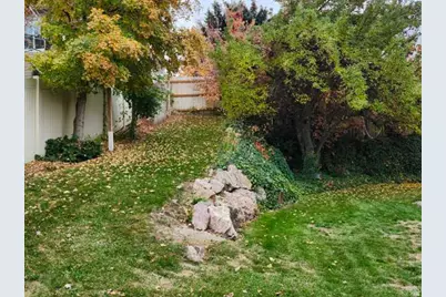 8036 S 2575 E, South Weber, UT 84405 - Photo 23