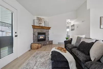 4593 S Promenade Dr W #16, Roy, UT 84067 - Photo 7