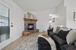 4593 S Promenade Dr W, Roy, UT 84067 - Photo 7