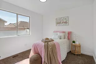 4593 S Promenade Dr W, Roy, UT 84067 - Photo 17