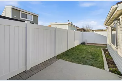 2335 W 4195 S, Taylorsville, UT 84119 - Photo 37