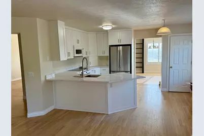 3181 E Deer Cir, Cottonwood Heights, UT 84121 - Photo 9