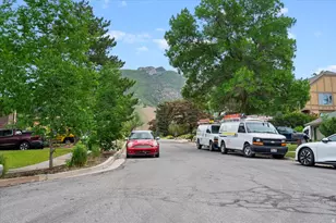 3181 E Deer Circle, Cottonwood Heights, UT 84121 - Photo 35