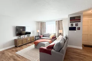 876 E 1025 S, Ogden, UT 84404 - Photo 3