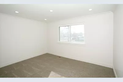 5956 W Jargon Cir, Kearns, UT 84118 - Photo 11