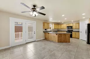 2303 Garden Ln, Layton, UT 84041 - Photo 13