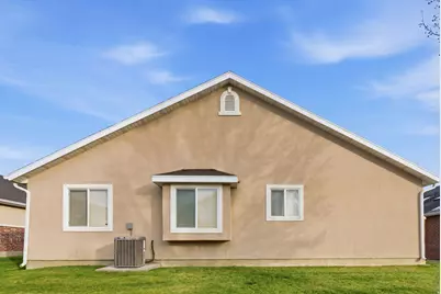 2303 Garden Ln, Layton, UT 84041 - Photo 5