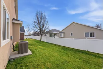 2303 Garden Ln, Layton, UT 84041 - Photo 3