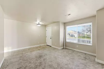2303 Garden Ln, Layton, UT 84041 - Photo 9