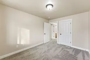 2303 Garden Ln, Layton, UT 84041 - Photo 29