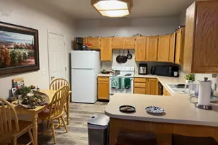 532 N Seven Peaks Blvd, Provo, UT 84606 - Photo 5