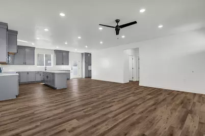 520 E 450 N, Delta, UT 84624 - Photo 11