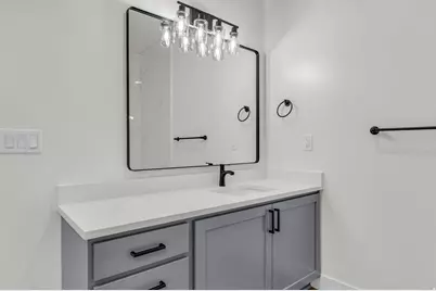 520 E 450 N, Delta, UT 84624 - Photo 25