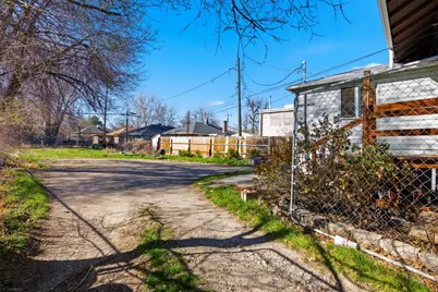 869 W Center St S, Provo, UT 84601 - Photo 23