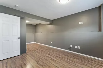 1521 N 2275 W, Clinton, UT 84015 - Photo 17