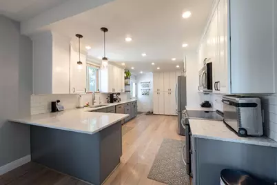 861 E Millbrook Way, Bountiful, UT 84010 - Photo 15