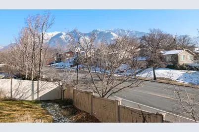 1952 E Bluffside Cir, Sandy, UT 84092 - Photo 45