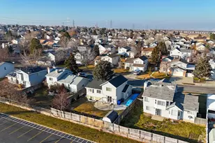 5661 W Sunkist Dr S, Kearns, UT 84118 - Photo 25