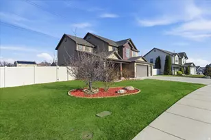 685 E Bullrush Parkway, Lehi, UT 84043 - Photo 3
