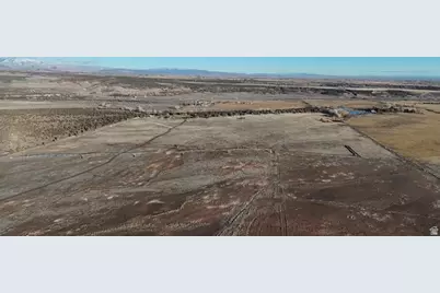 8771 N 6000 W, Roosevelt, UT 84066 - Photo 9