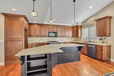 83 W 850 S, Centerville, UT 84014 - Photo 11