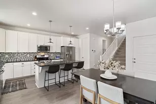 1023 W Molly Pitcher Circle, Bluffdale, UT 84065 - Photo 7